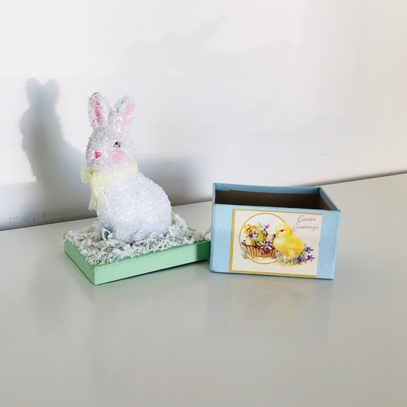 White Beaded Easter Bunny Storage/ Gift Box - Picture 6 of 10